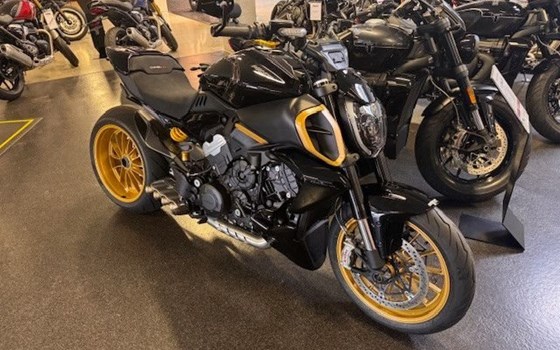 Gebrauchtmotorrad Ducati Diavel V4 - Bild 1