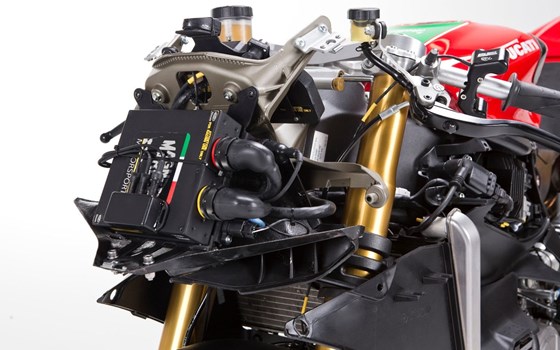 Gebrauchtmotorrad Ducati 1199 Panigale R - Bild 10