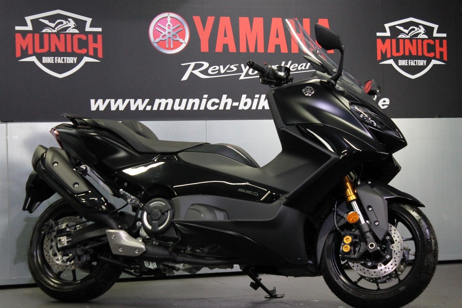 Yamaha TMAX Tech MAX 