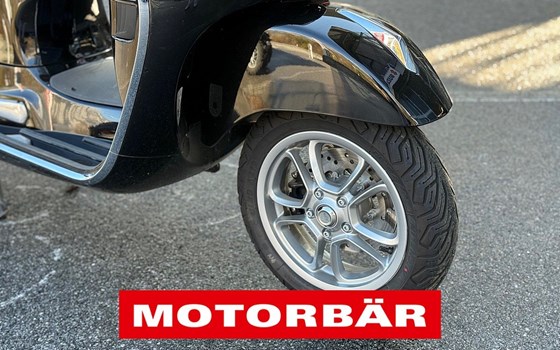 Gebrauchtmotorrad Vespa GTS 125 - Bild 7