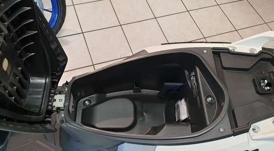 Neufahrzeug Suzuki Avenis 125 - Bild 8