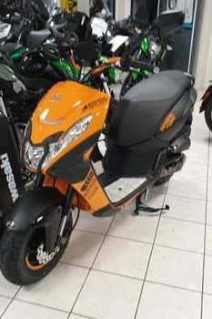 Neufahrzeug Peugeot Streetzone 50 10" Naked - Bild 2