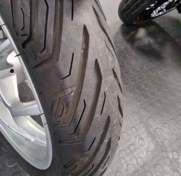 Gebrauchtmotorrad Piaggio Medley 125 - Bild 9