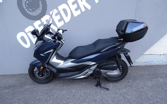 Gebrauchtmotorrad Honda Forza 300 - Bild 6