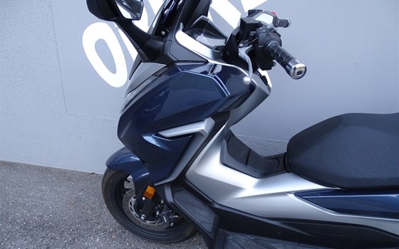 Gebrauchtmotorrad Honda Forza 300 - Bild 8