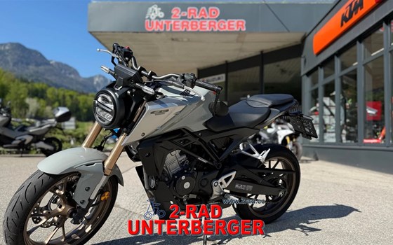 Gebrauchtmotorrad Honda CB125R - Bild 1