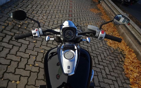 Gebrauchtmotorrad Suzuki Intruder M800 - Bild 7