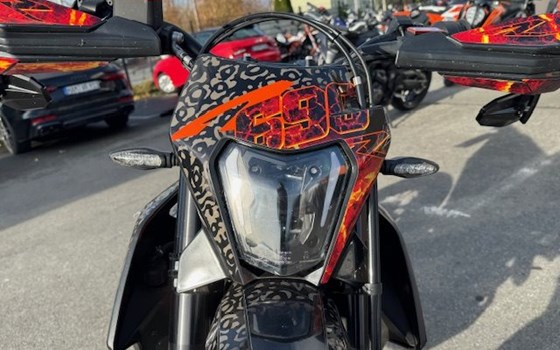 Gebrauchtmotorrad KTM 690 SMC R - Bild 5