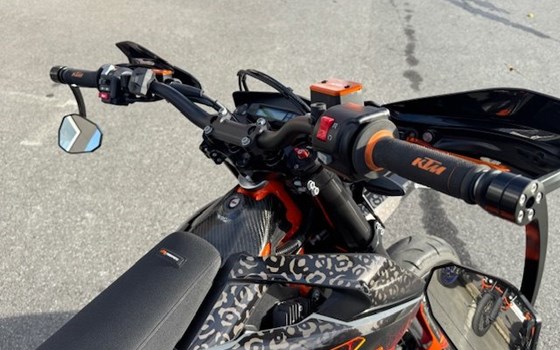 Gebrauchtmotorrad KTM 690 SMC R - Bild 6