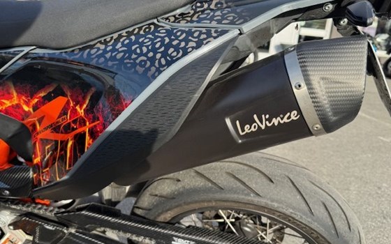 Gebrauchtmotorrad KTM 690 SMC R - Bild 8