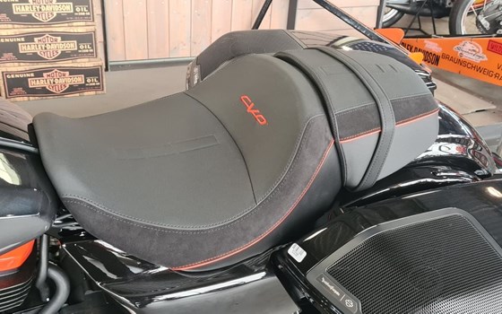 Neufahrzeug Harley-Davidson FXR Super Glide - Bild 11