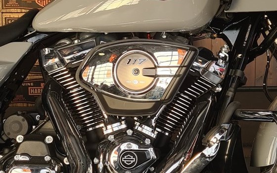 Neufahrzeug Harley-Davidson Road Glide FLTRX - Bild 2