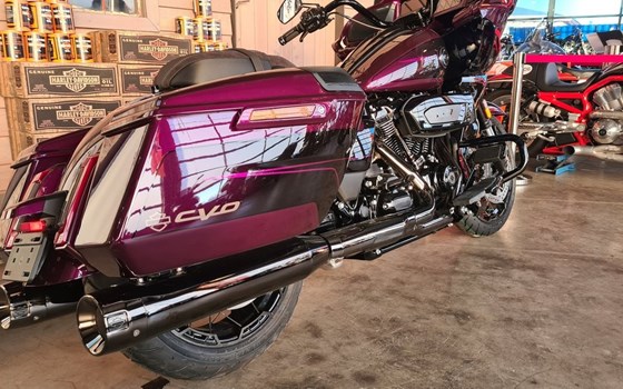 Neufahrzeug Harley-Davidson CVO Road Glide FLTRXSE - Bild 4