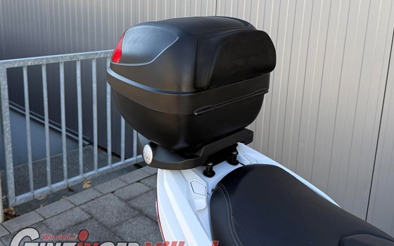 Gebrauchtmotorrad Suzuki Burgman 400 - Bild 6