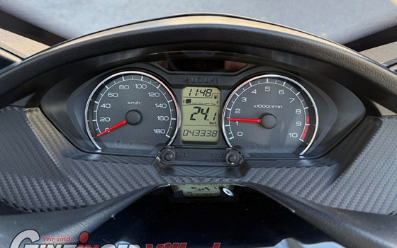 Gebrauchtmotorrad Suzuki Burgman 400 - Bild 9