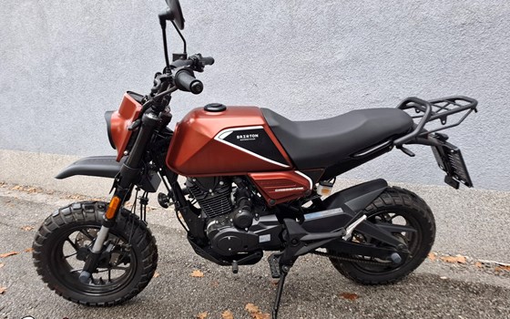 Gebrauchtmotorrad Brixton Crossfire 125 XS - Bild 1