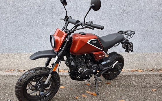 Gebrauchtmotorrad Brixton Crossfire 125 XS - Bild 2