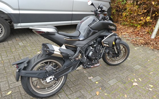 Gebrauchtmotorrad CFMOTO 800NK Sport - Bild 2