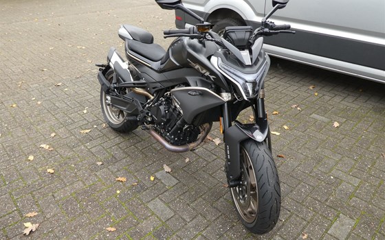 Gebrauchtmotorrad CFMOTO 800NK Sport - Bild 3