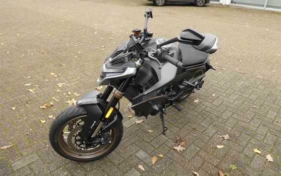 Gebrauchtmotorrad CFMOTO 800NK Sport - Bild 4