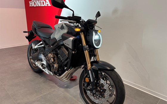 Neufahrzeug Honda CB650R E-Clutch - Bild 2