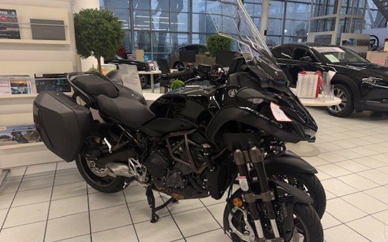 Gebrauchtmotorrad Yamaha Niken GT - Bild 2