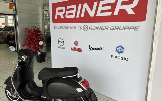 Gebrauchtmotorrad Vespa GTS 300 Super Sport - Bild 3