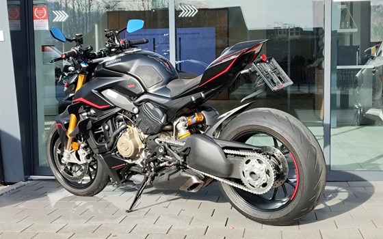 Gebrauchtmotorrad Ducati Streetfighter V4 S - Bild 3