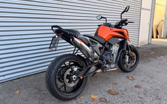 Gebrauchtmotorrad KTM 790 Duke L - Bild 3