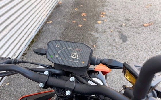 Gebrauchtmotorrad KTM 790 Duke L - Bild 4