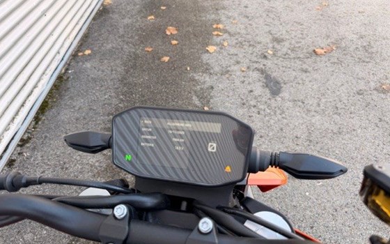 Gebrauchtmotorrad KTM 790 Duke L - Bild 5