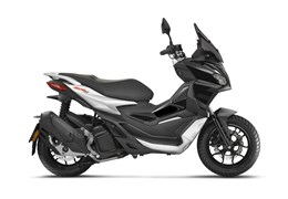 Neumotorrad Aprilia SR GT ABS 125