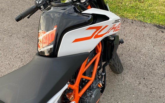 Gebrauchtmotorrad KTM 390 Duke - Bild 3