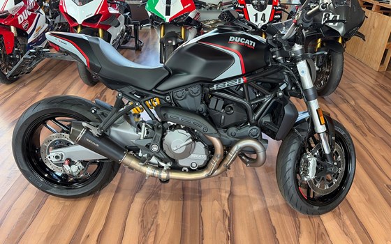 Gebrauchtmotorrad Ducati Monster 821 Stealth - Bild 1