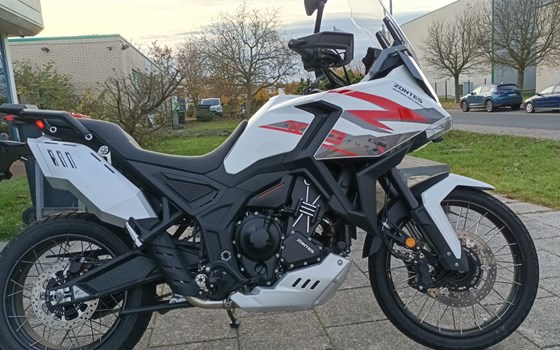Gebrauchtmotorrad Zontes 703F - Bild 1