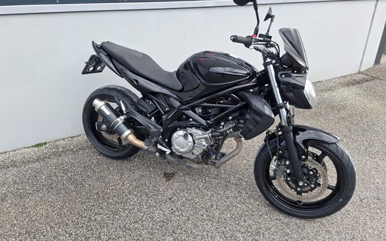Gebrauchtmotorrad Suzuki SFV 650 Gladius - Bild 2