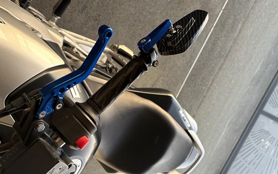 Gebrauchtmotorrad Suzuki GSR 600 - Bild 2