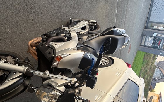 Gebrauchtmotorrad Suzuki GSR 600 - Bild 6