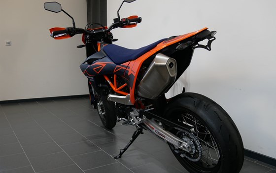 Neufahrzeug KTM 690 SMC R - Bild 7