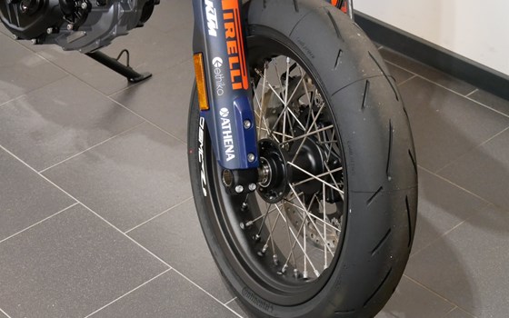 Neufahrzeug KTM 690 SMC R - Bild 15