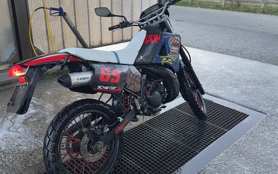 Motorrad Occasion Yamaha DT 125 R - Bild 2