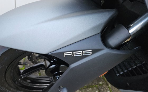 Gebrauchtmotorrad Kymco New Downtown 125i ABS - Bild 6