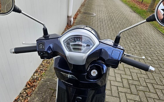 Gebrauchtmotorrad Kymco Like II 125i CBS - Bild 4