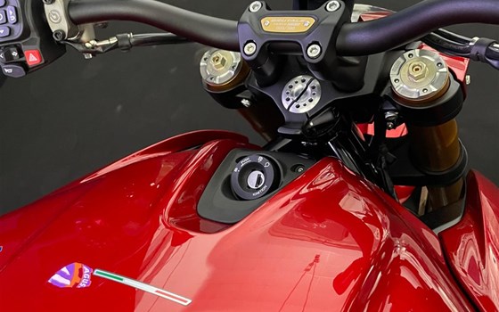 Neufahrzeug MV Agusta Brutale Serie Oro - Bild 8
