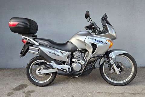 leiwand, günstig, treu