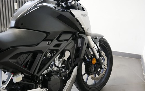 Gebrauchtmotorrad Honda CB125R - Bild 14