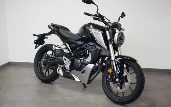 Gebrauchtmotorrad Honda CB125R - Bild 4