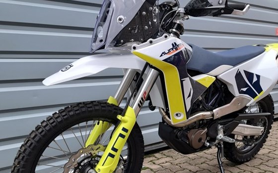 Neufahrzeug Husqvarna 701 Enduro - Bild 14