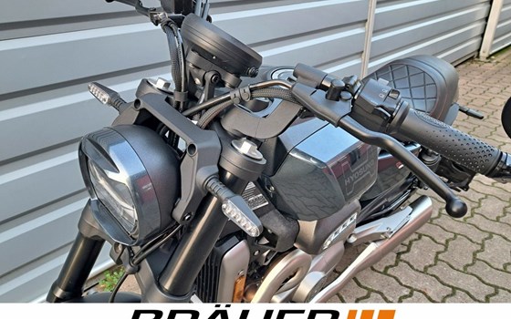 Gebrauchtmotorrad Hyosung GV 125 X ABS - Bild 11