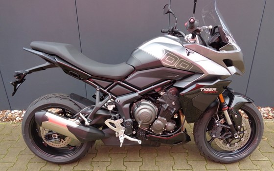 Gebrauchtmotorrad Triumph Tiger Sport 800 - Bild 1